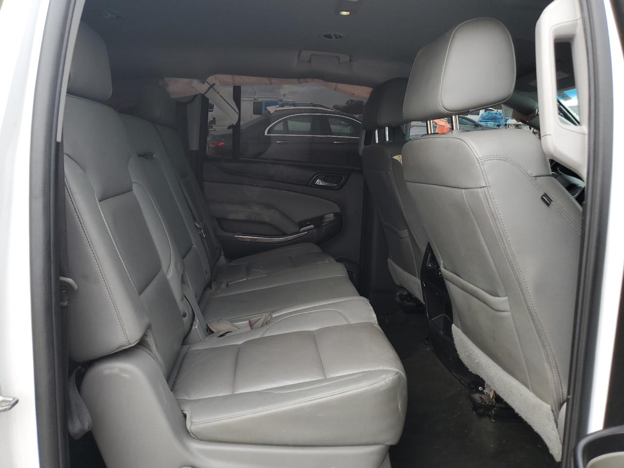 2017 Chevrolet Suburban K1500 Lt VIN: 1GNSKHKC7HR166085 Lot: 84989445