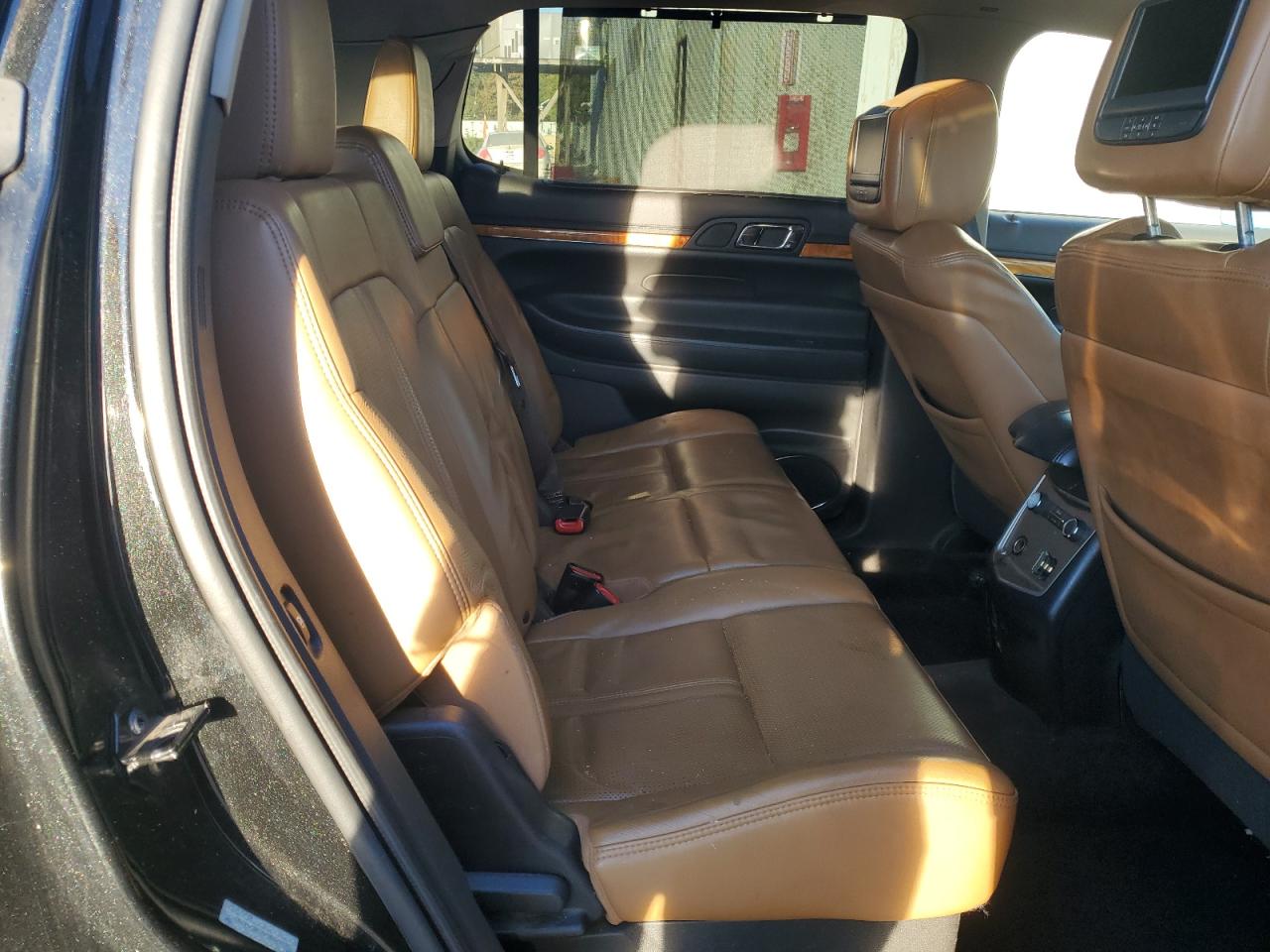 2010 Lincoln Mkt VIN: 2LMHJ5AT0ABJ20192 Lot: 84576825