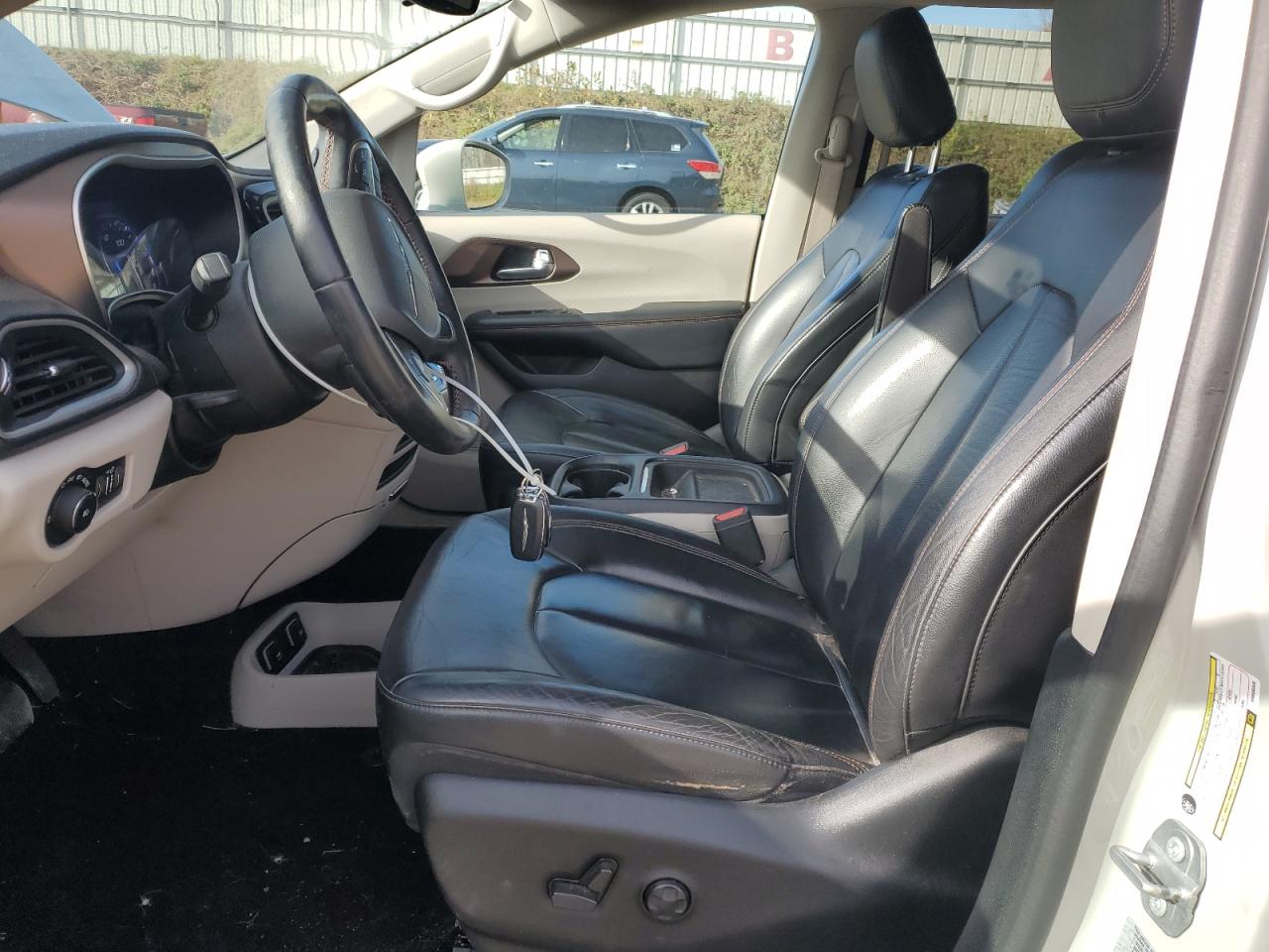 2017 Chrysler Pacifica Touring L VIN: 2C4RC1BG0HR609346 Lot: 90649315