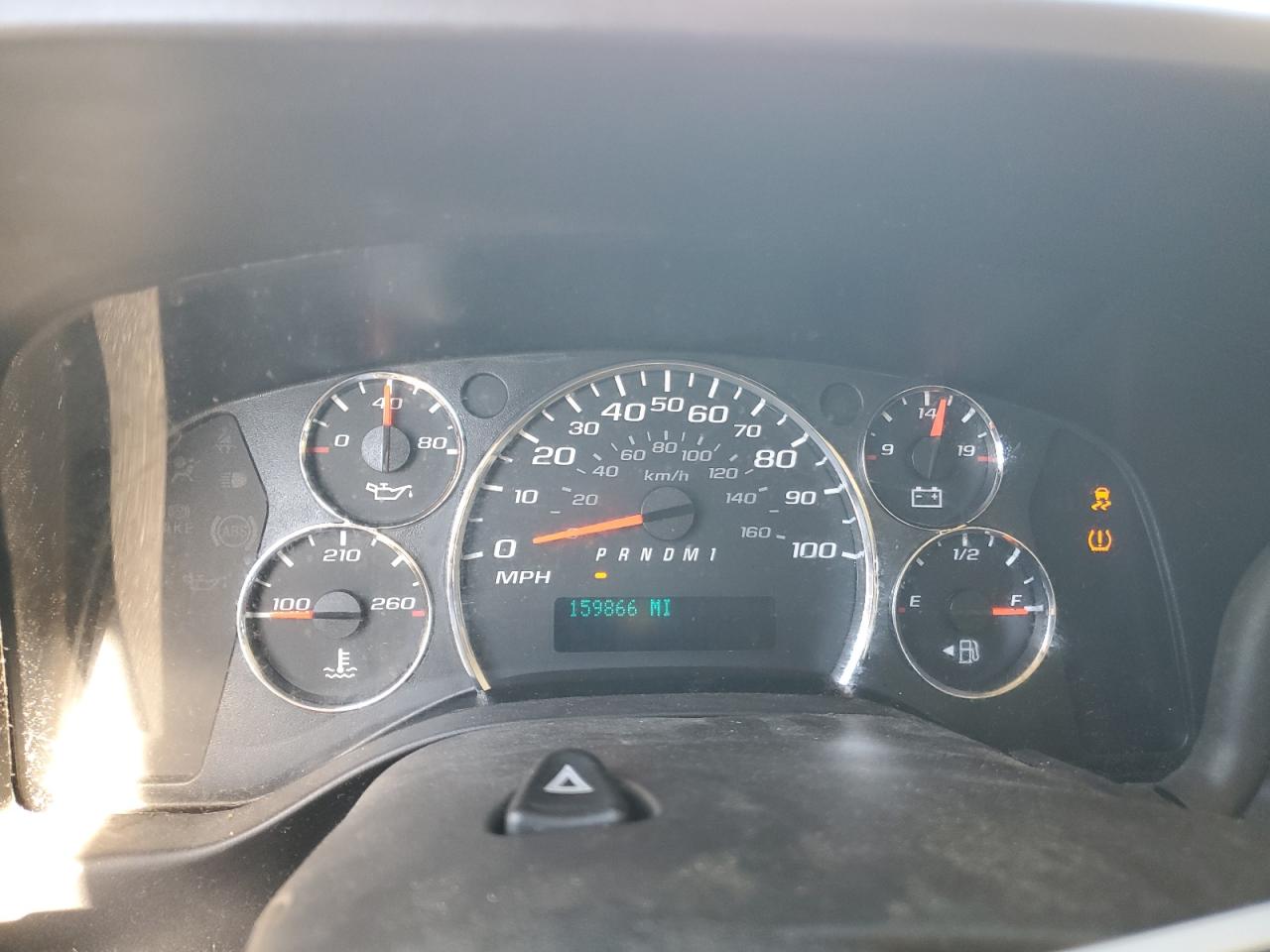 2018 Chevrolet Express G2500 VIN: 1GCWGAFG1J1903897 Lot: 84600775