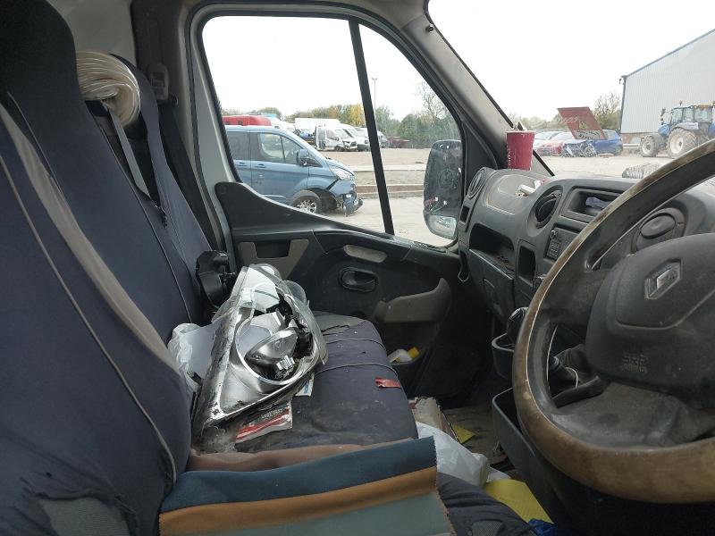 2014 RENAULT TRUCKS MASTER 125.35 LWB 