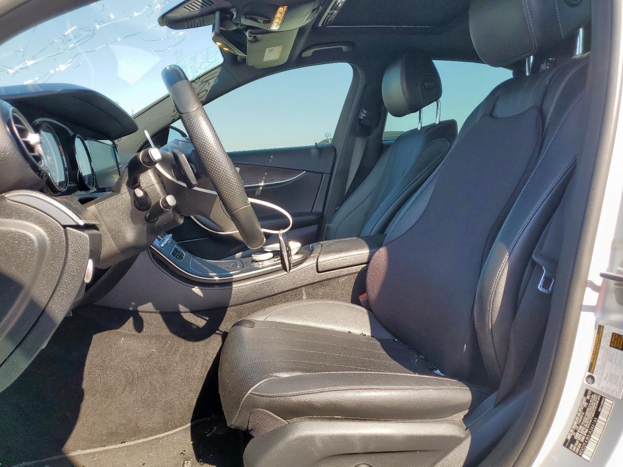 V (W213, S213, C238) V (W213, S213, C238)