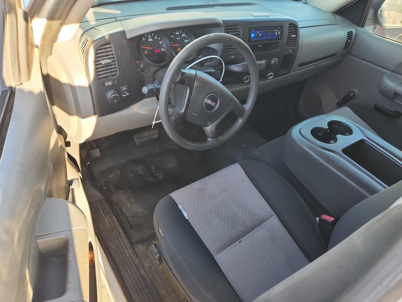 2008 GMC Sierra C1500 VIN: 1GTEC14X58Z202611 Lot: 85195705