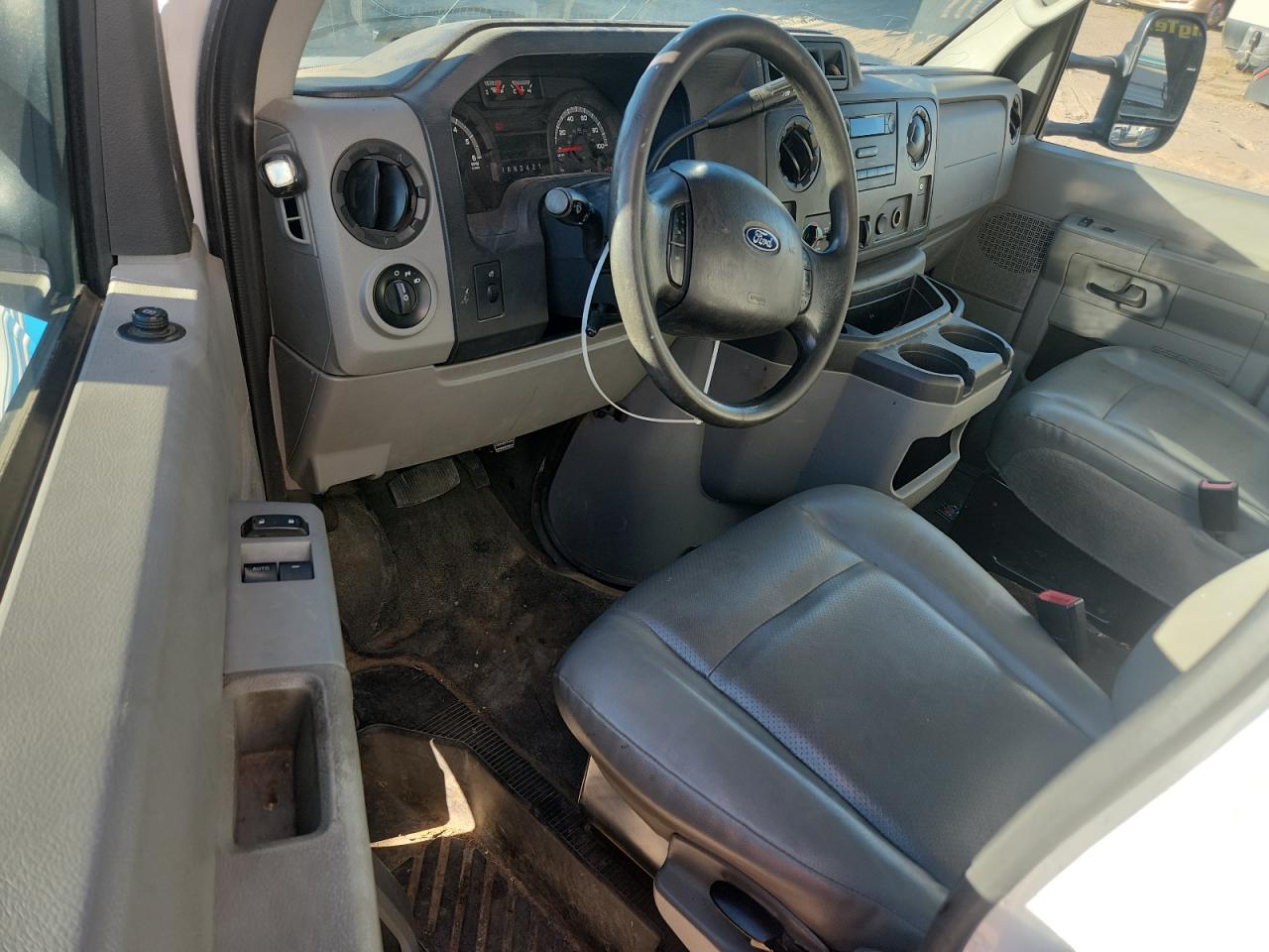 2019 Ford E350 Box Truck VIN: 1FDWE3FSXKDC12577 Lot: 86101305