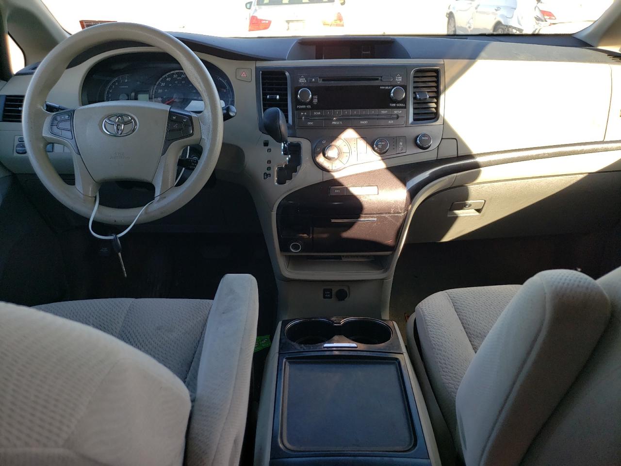 2012 Toyota Sienna Le VIN: 5TDKK3DC3CS183260 Lot: 86156185