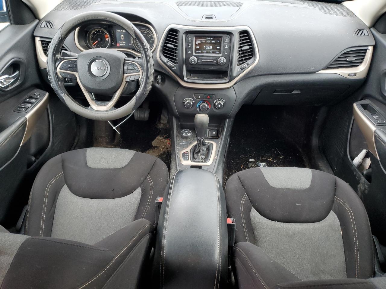 2018 Jeep Cherokee Latitude VIN: 1C4PJMCB3JD555020 Lot: 85418335