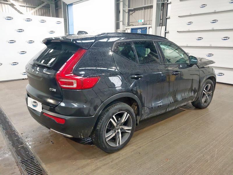 2019 VOLVO XC40 2.0 D3 R DESIGN 5DR