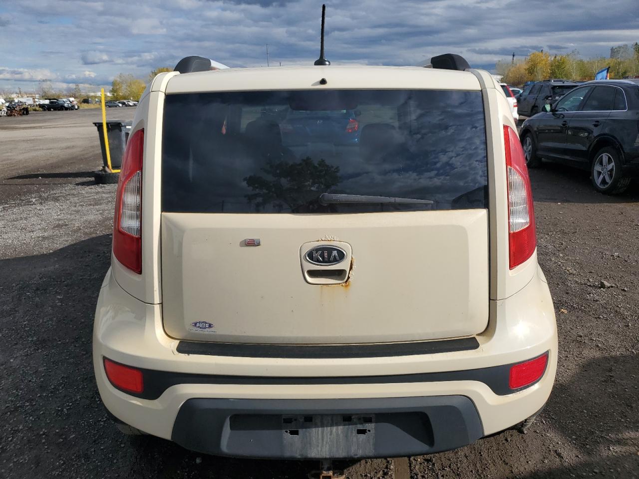 2012 Kia Soul + VIN: KNDJT2A60C7369396 Lot: 85078035
