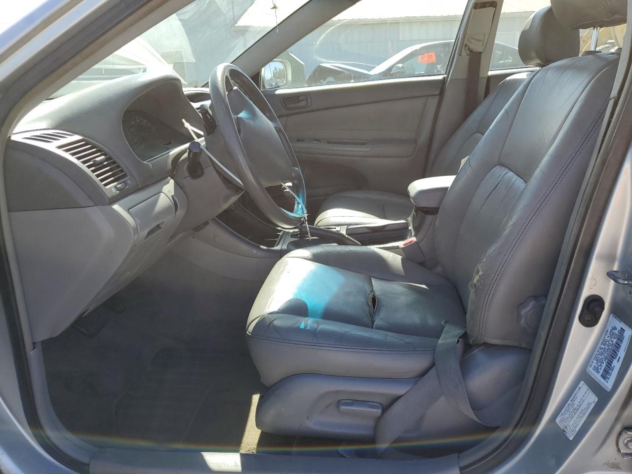 2003 Toyota Camry Le VIN: 4T1BE32K93U230591 Lot: 82388735