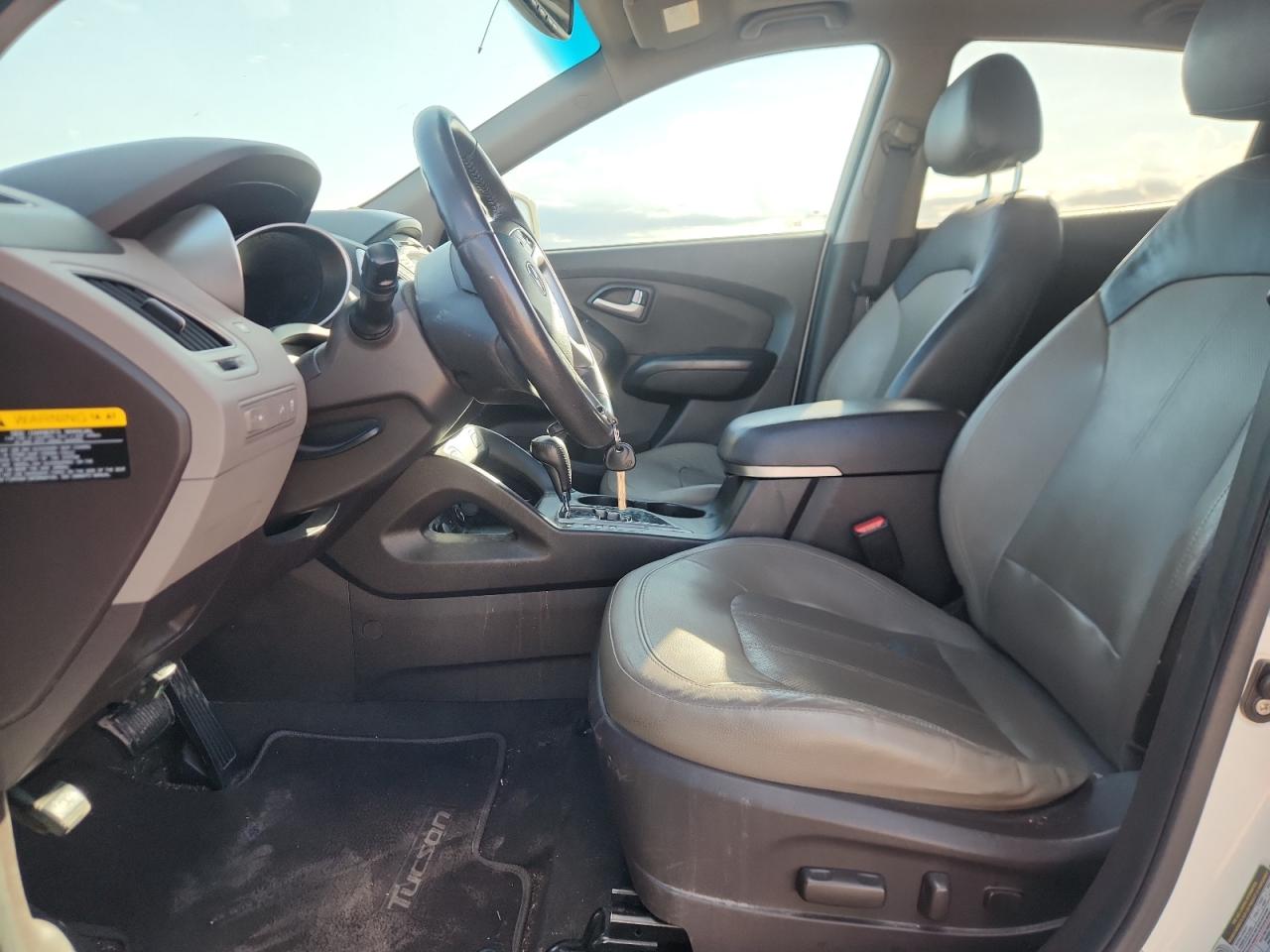 2012 Hyundai Tucson Gls VIN: KM8JU3AC0CU488975 Lot: 85784175