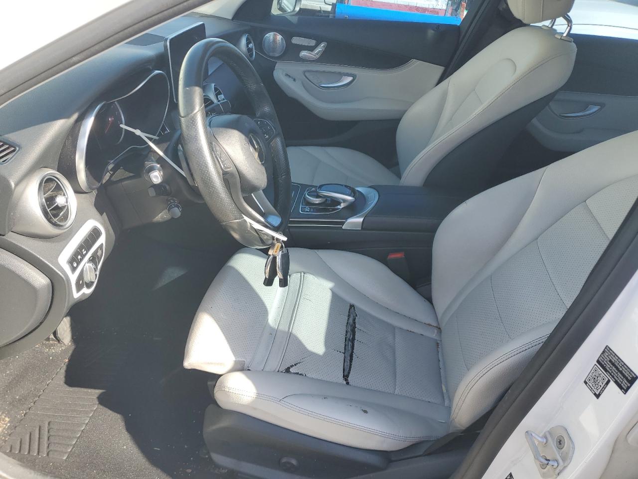 2015 Mercedes-Benz C 300 VIN: 55SWF4JB9FU077068 Lot: 82726215