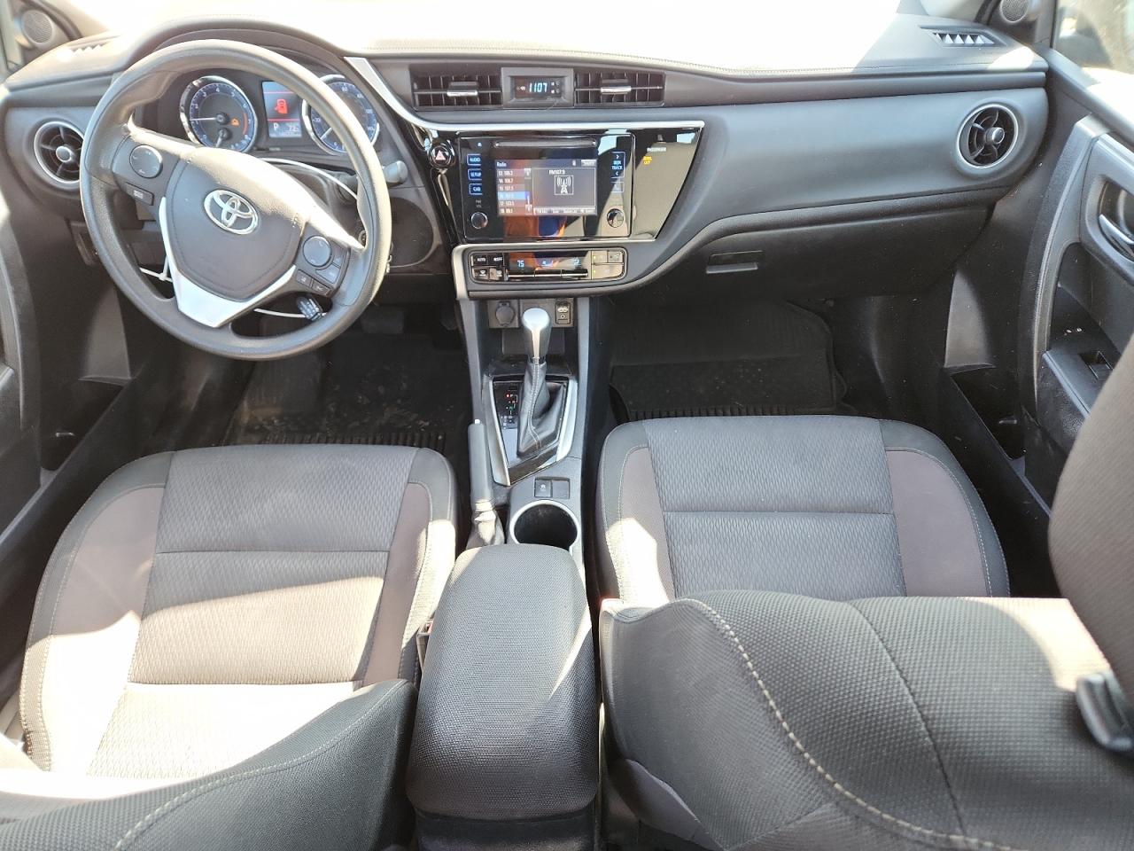 2017 Toyota Corolla L VIN: 2T1BURHE5HC797400 Lot: 81884735