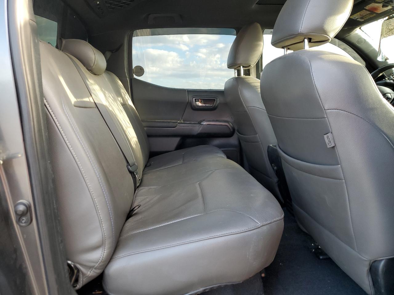 2017 Toyota Tacoma Double Cab VIN: 3TMCZ5AN9HM047773 Lot: 84073005