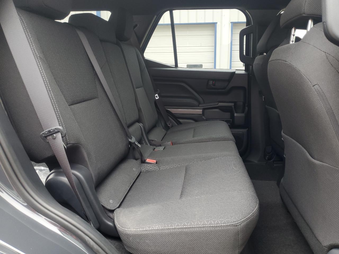 2025 Toyota 4Runner Sr5 VIN: JTEVA5BRXS5018289 Lot: 85886395