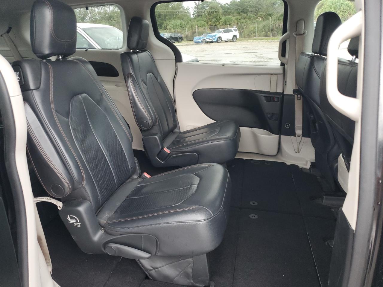 2018 Chrysler Pacifica Touring L VIN: 2C4RC1BG6JR119290 Lot: 85492175