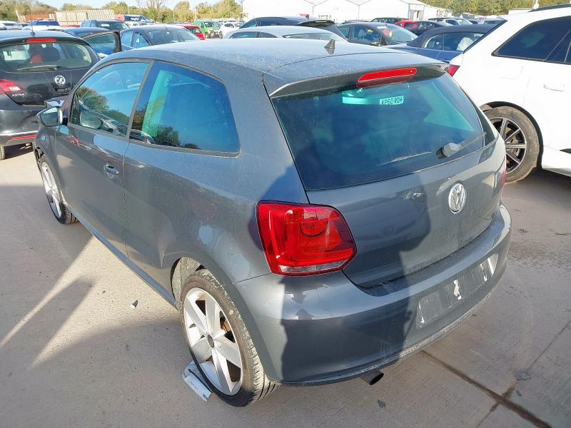 2011 VOLKSWAGEN POLO SEL T
