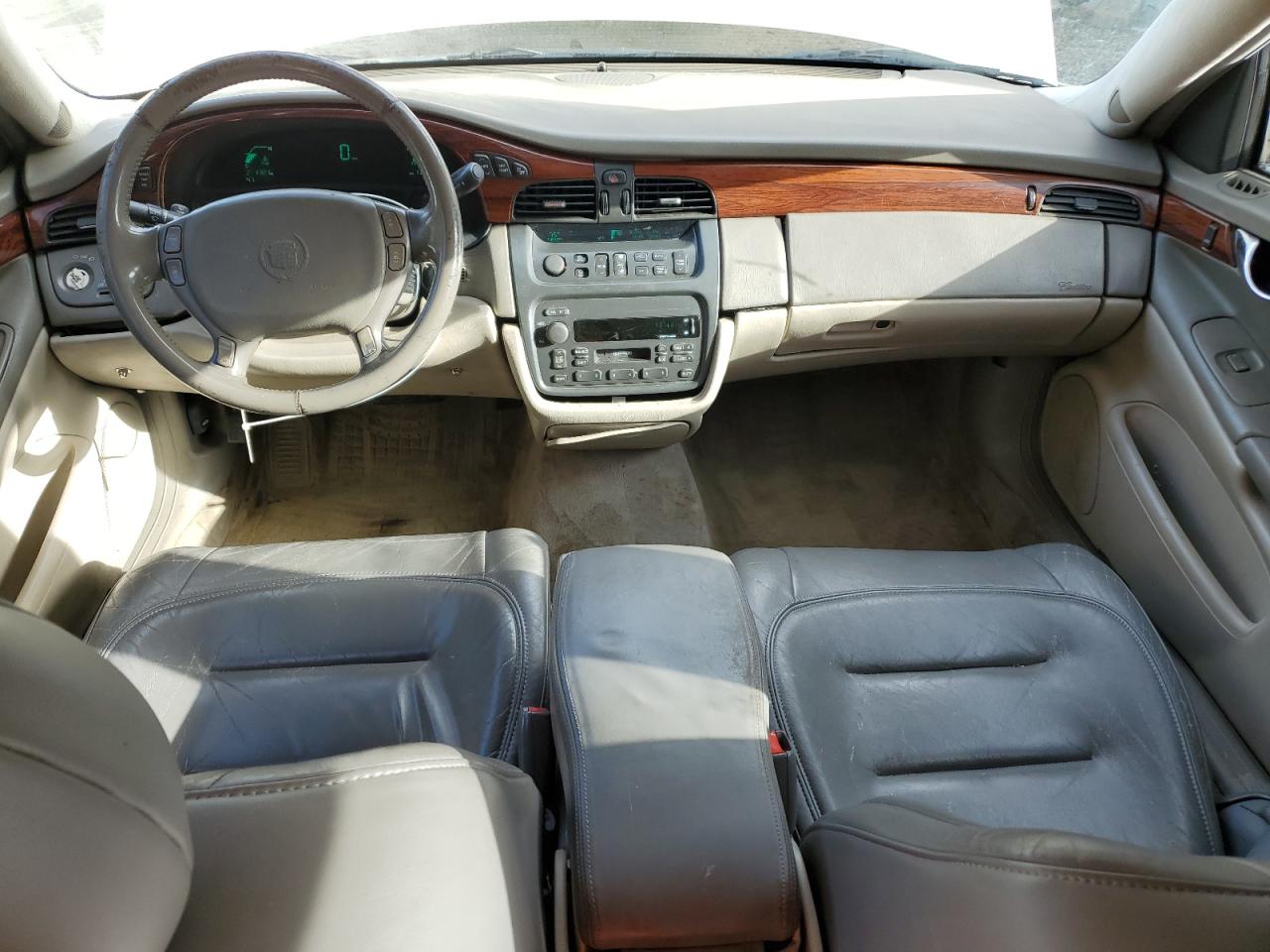 2000 Cadillac Deville VIN: 1G6KD54Y8YU235974 Lot: 84557415