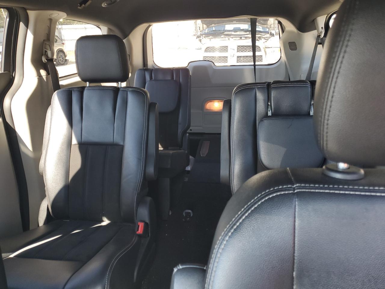 2019 Dodge Grand Caravan Sxt VIN: 2C4RDGCG0KR594465 Lot: 90063295