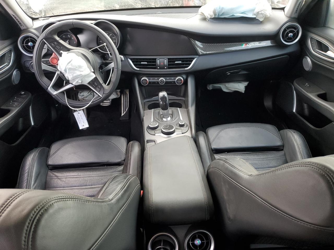 2018 Alfa Romeo Giulia Ti Q4 VIN: ZARFAEEN5J7572852 Lot: 90059995