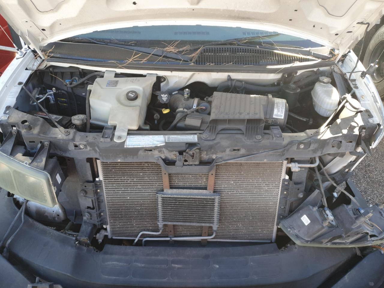 2004 Chevrolet Express G3500 VIN: 1GBJG31U641111840 Lot: 85354755