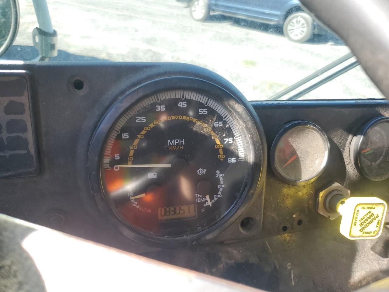 2015 Mack 600 Leu600 VIN: 1M2AU14C4FM002463 Lot: 84916015