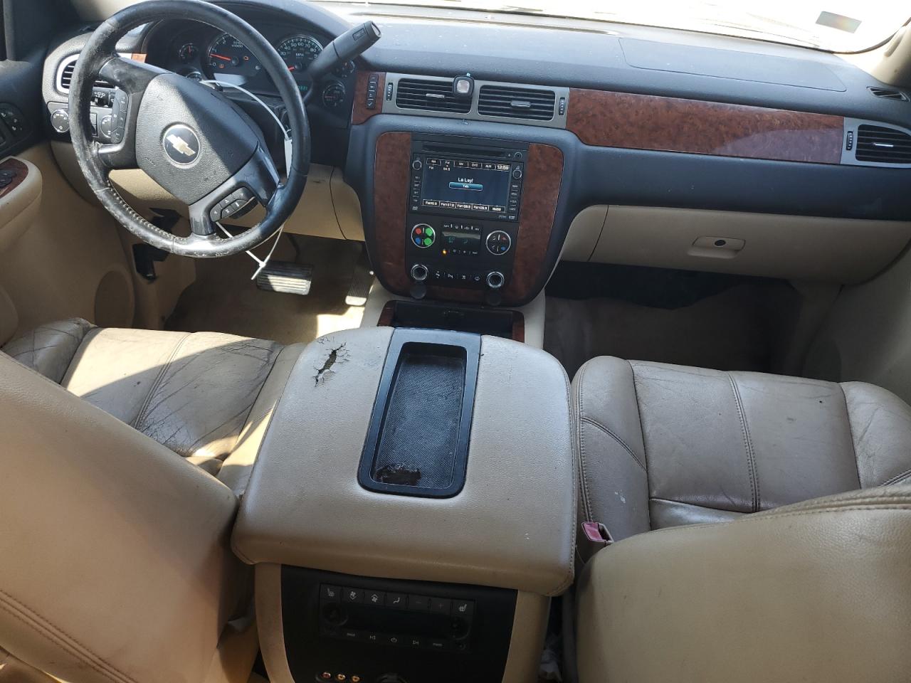 2008 Chevrolet Tahoe K1500 VIN: 1GNFK13008J141640 Lot: 82100545