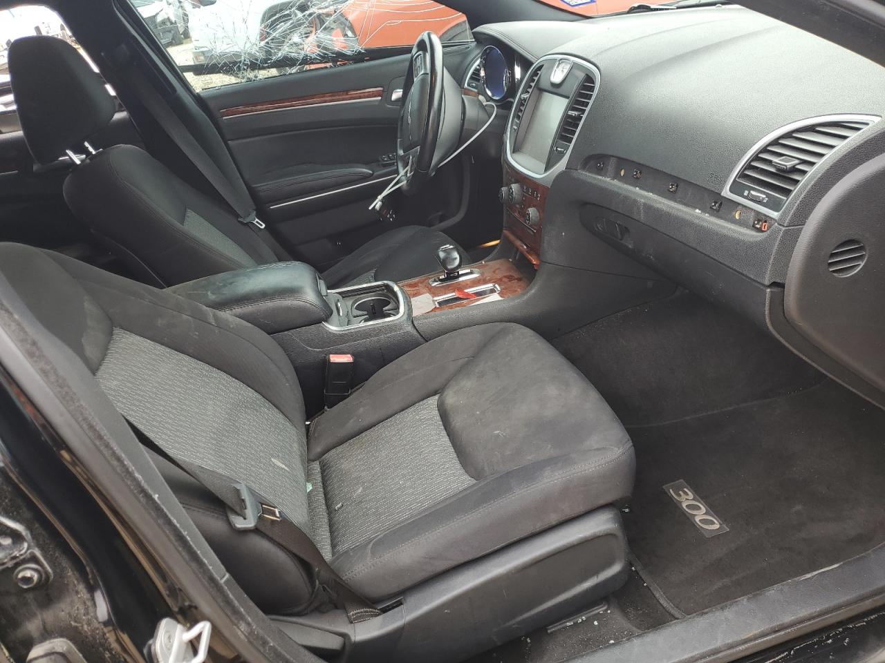 2012 Chrysler 300 VIN: 2C3CCAAG2CH233677 Lot: 87468705