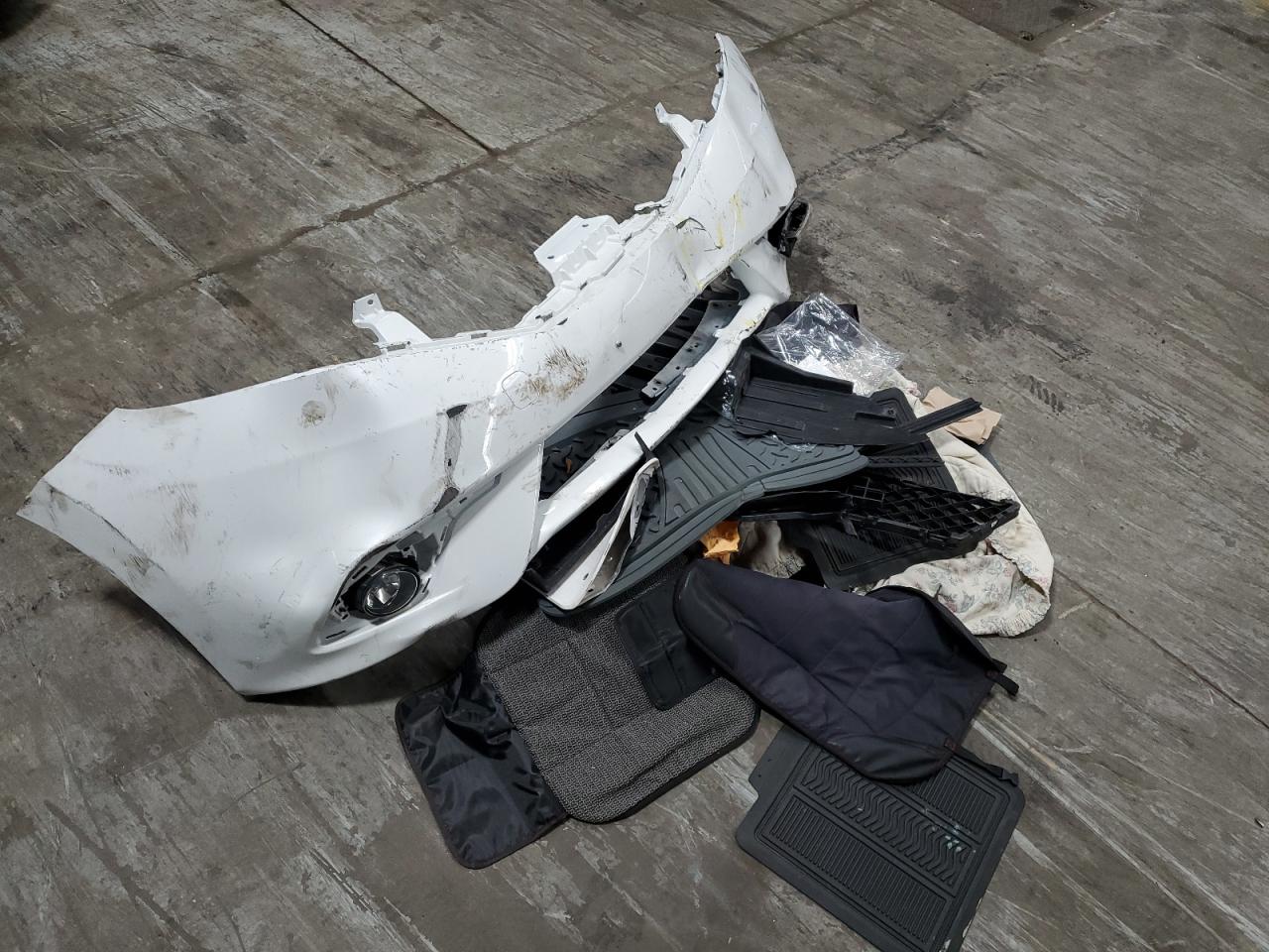 2015 Nissan Versa Note S VIN: 3N1CE2CPXFL390283 Lot: 81893025