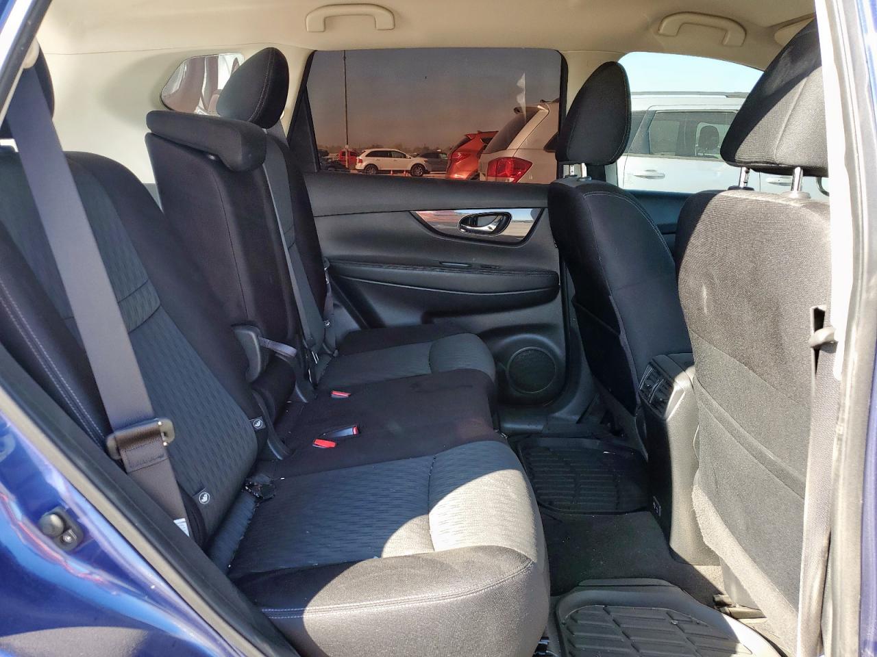 2020 Nissan Rogue S VIN: JN8AT2MT4LW015778 Lot: 85265805
