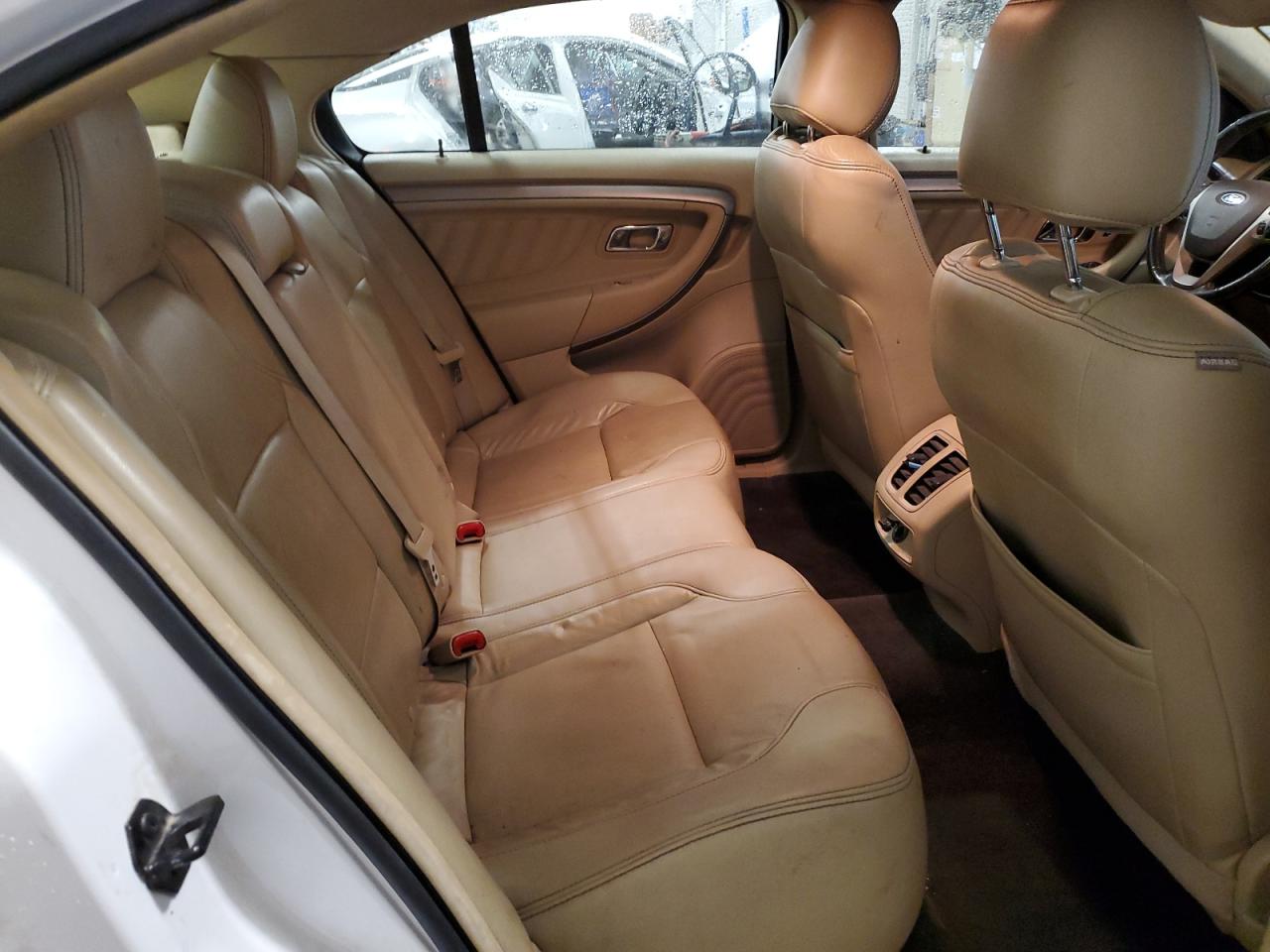 2013 Ford Taurus Sel VIN: 1FAHP2E82DG112553 Lot: 82366545