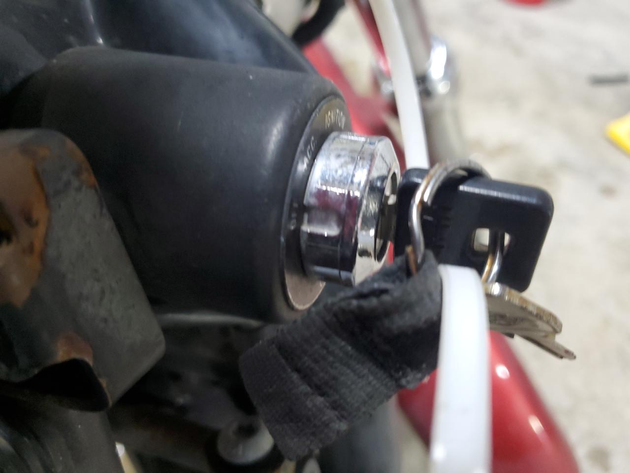 2004 Harley-Davidson Xl883 VIN: 1HD4CAM134K414819 Lot: 84630425