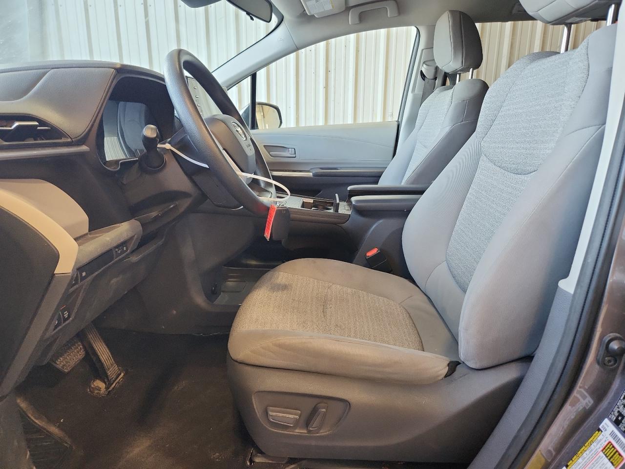 2021 Toyota Sienna Le VIN: 5TDKRKEC4MS016380 Lot: 84393585