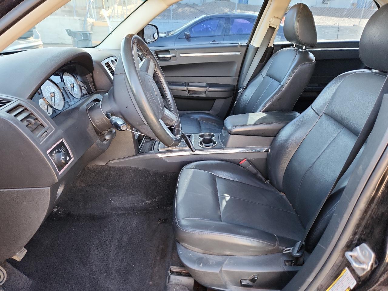 2010 Chrysler 300 Touring VIN: 2C3CA5CVXAH265640 Lot: 85088155