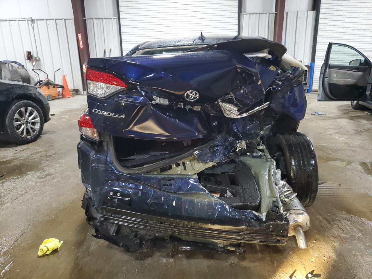 2020 Toyota Corolla Le VIN: 5YFEPRAE8LP058917 Lot: 86440035