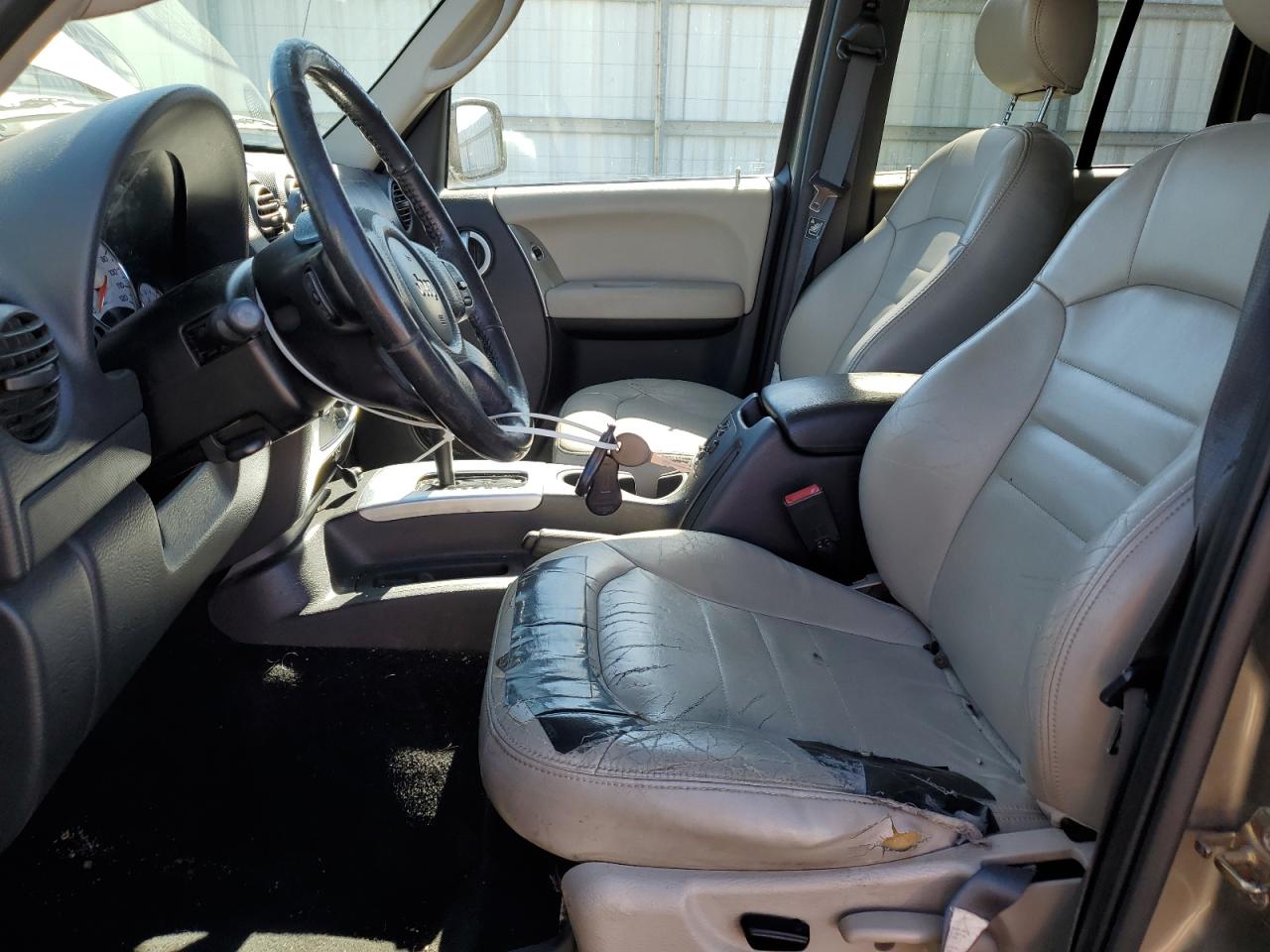 2003 Jeep Liberty Limited VIN: 1J4GK58K63W649504 Lot: 81962455