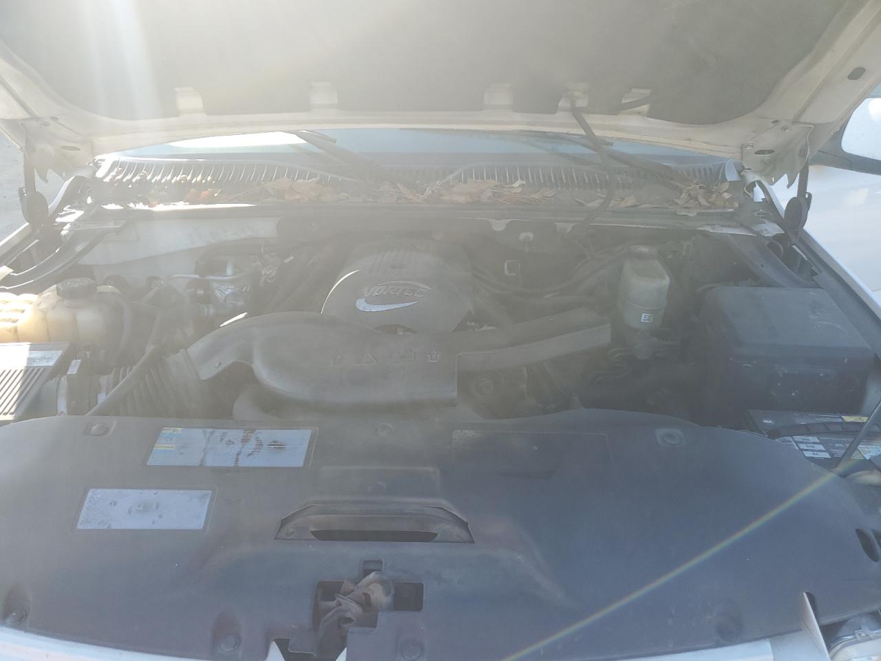 2002 Chevrolet Suburban K1500 VIN: 3GNFK16ZX2G216704 Lot: 82005935