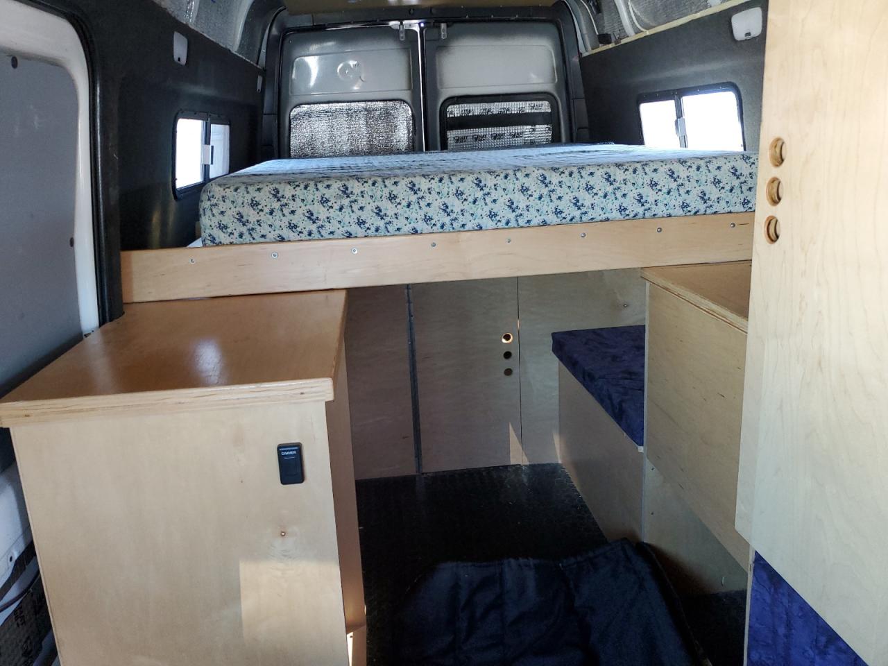 2005 Dodge Sprinter 2500 VIN: WD0PD644555800930 Lot: 82289965