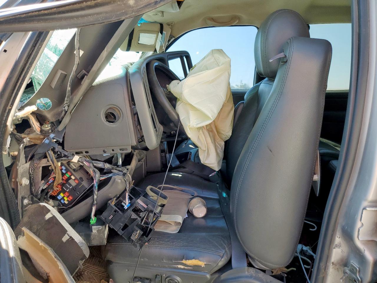 2005 GMC New Sierra C1500 VIN: 2GTEC13T751220174 Lot: 81958745