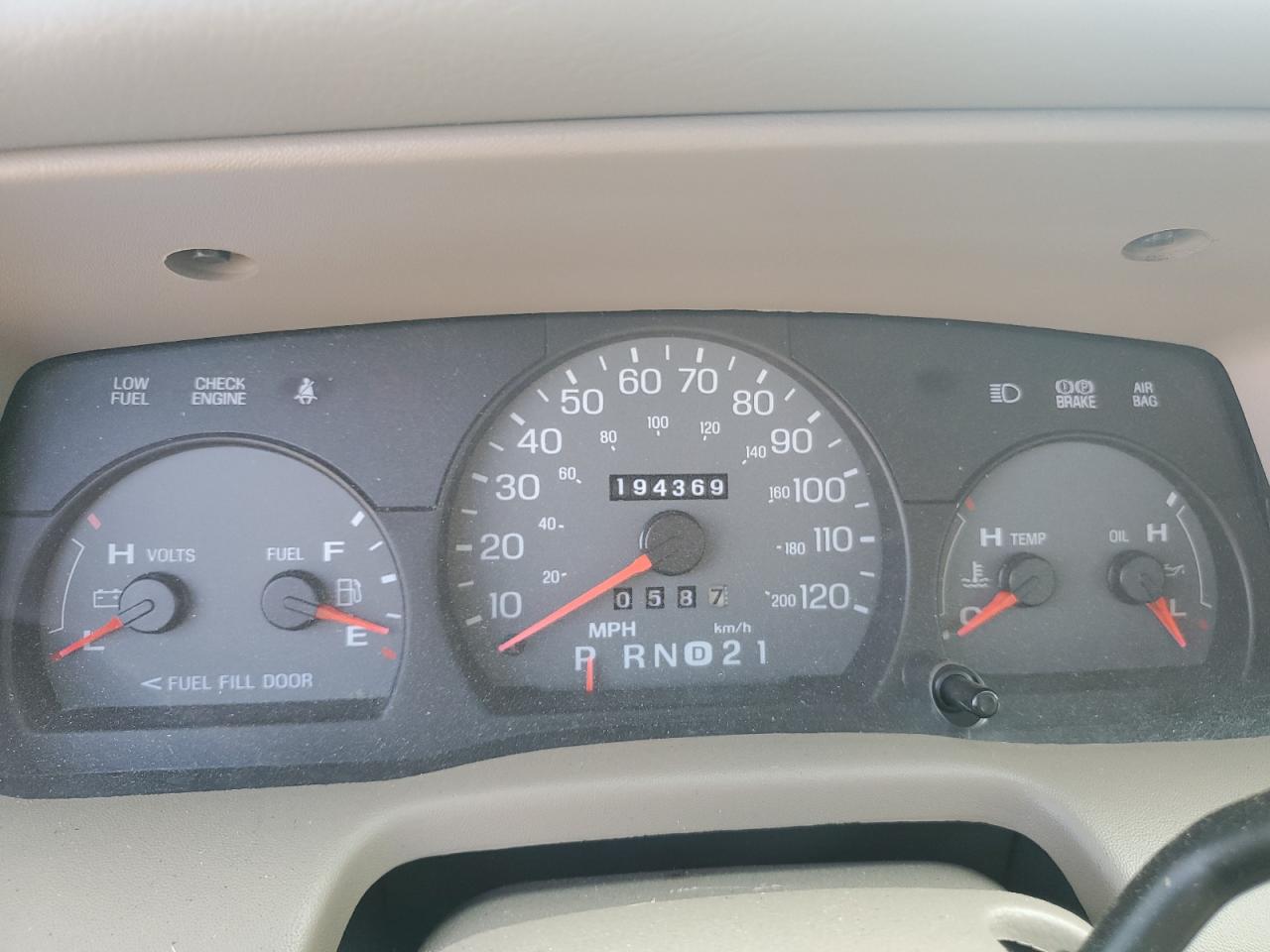 2004 Mercury Grand Marquis Ls VIN: 2MEFM75W44X696517 Lot: 82404275