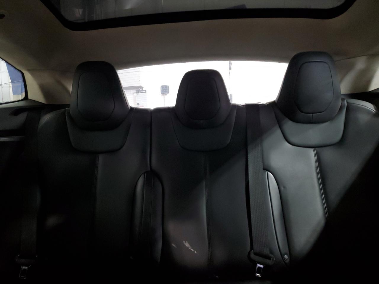 2016 Tesla Model S VIN: 5YJSA1E2XGF157875 Lot: 86836275