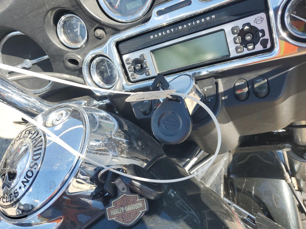 2009 Harley-Davidson Flhtcu VIN: 1HD1FC4139Y615159 Lot: 85079115