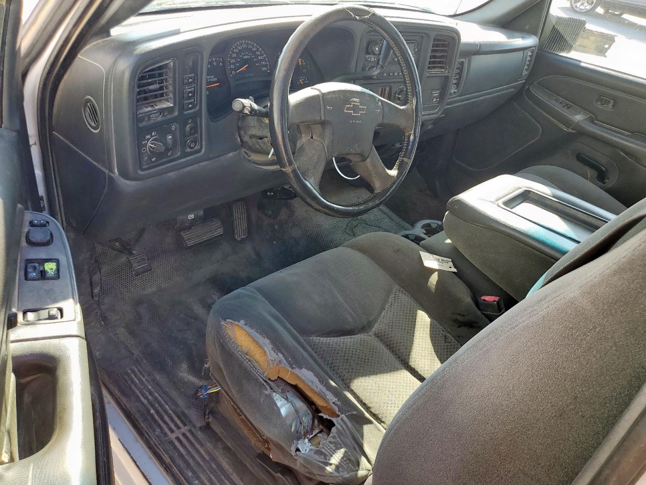 2004 Chevrolet Silverado K2500 Heavy Duty VIN: 1GCHK29U64E235798 Lot: 85561195