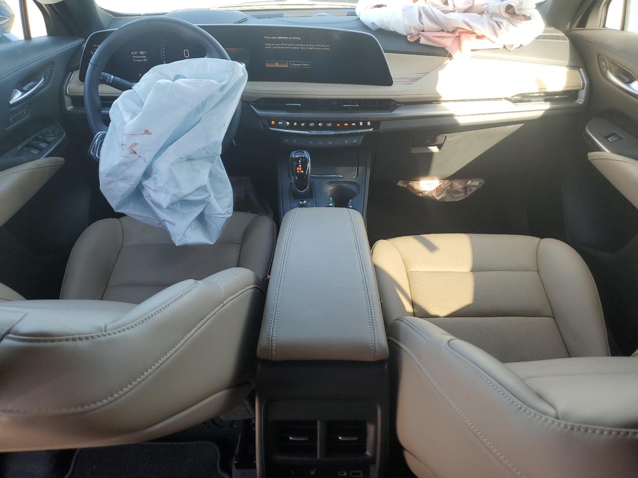 2024 Cadillac Xt4 Premium Luxury VIN: 1GYFZCR42RF190301 Lot: 85753865