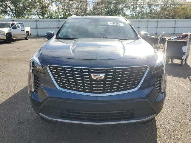  CADILLAC XT4 2021 Синий