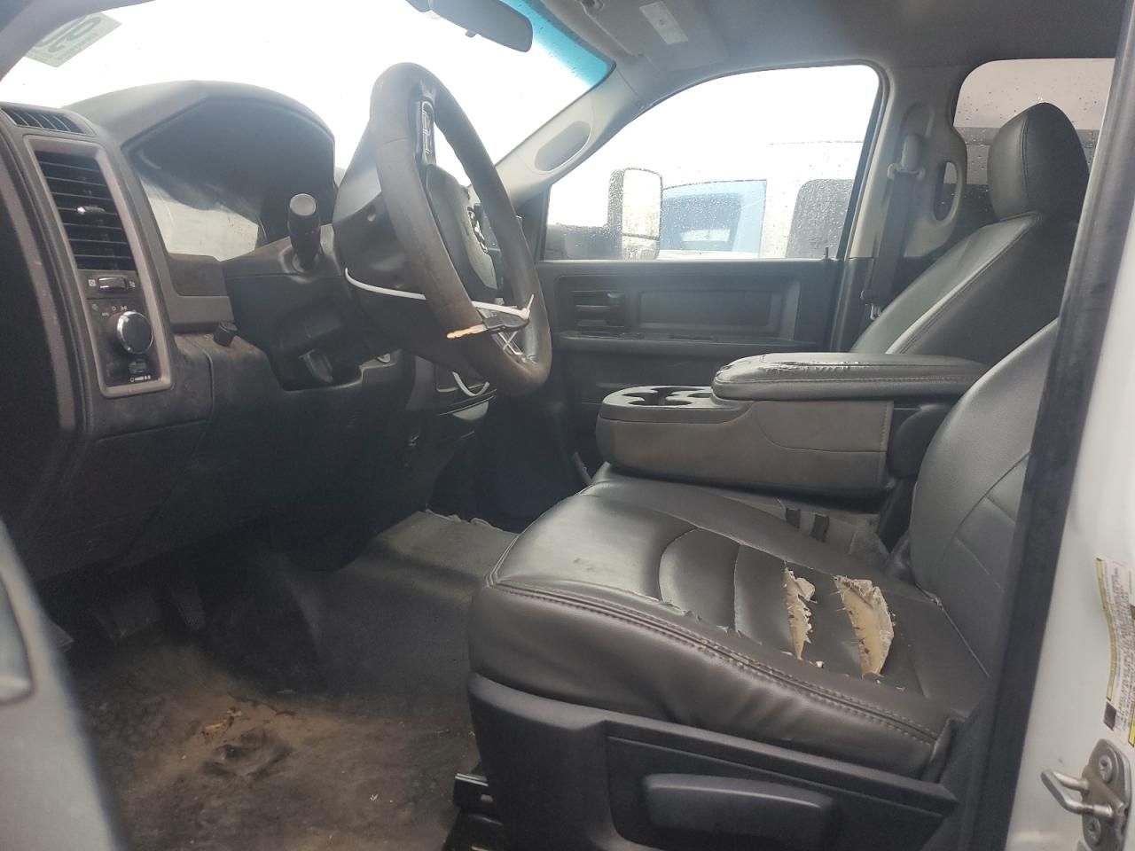 2017 Ram 5500 Flatbed Truck VIN: 3C7WRMFLXHG500444 Lot: 90524445