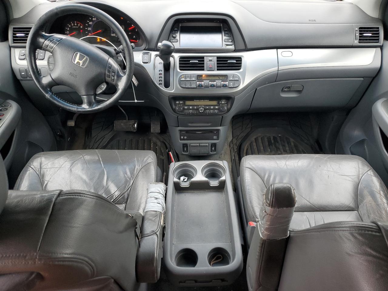 2005 Honda Odyssey Touring VIN: 5FNRL38805B011874 Lot: 85263035