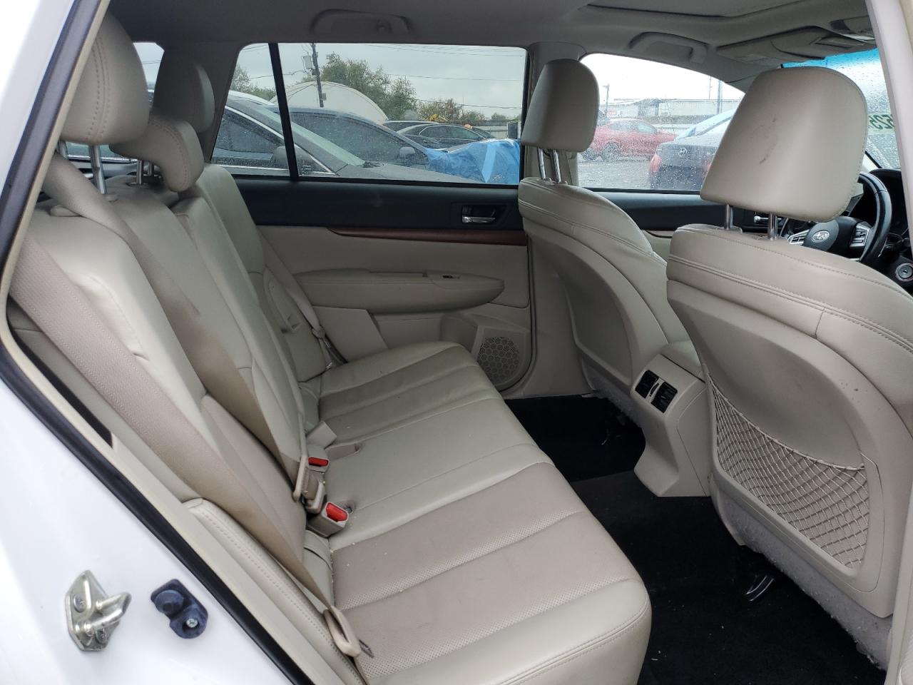 2014 Subaru Outback 3.6R Limited VIN: 4S4BRDMC4E2324585 Lot: 84606525