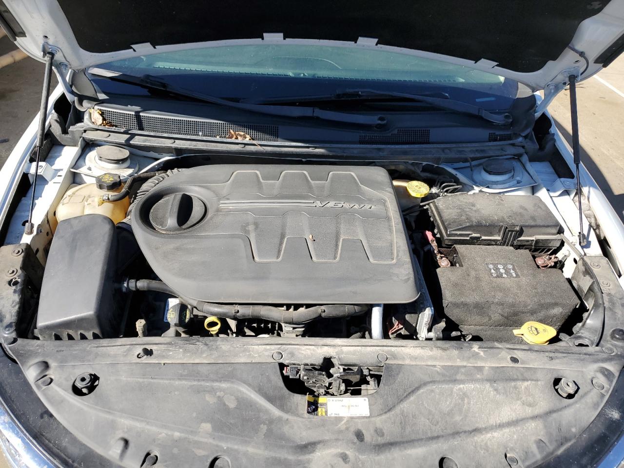 2016 Chrysler 200 C VIN: 1C3CCCCG1GN124181 Lot: 82697235