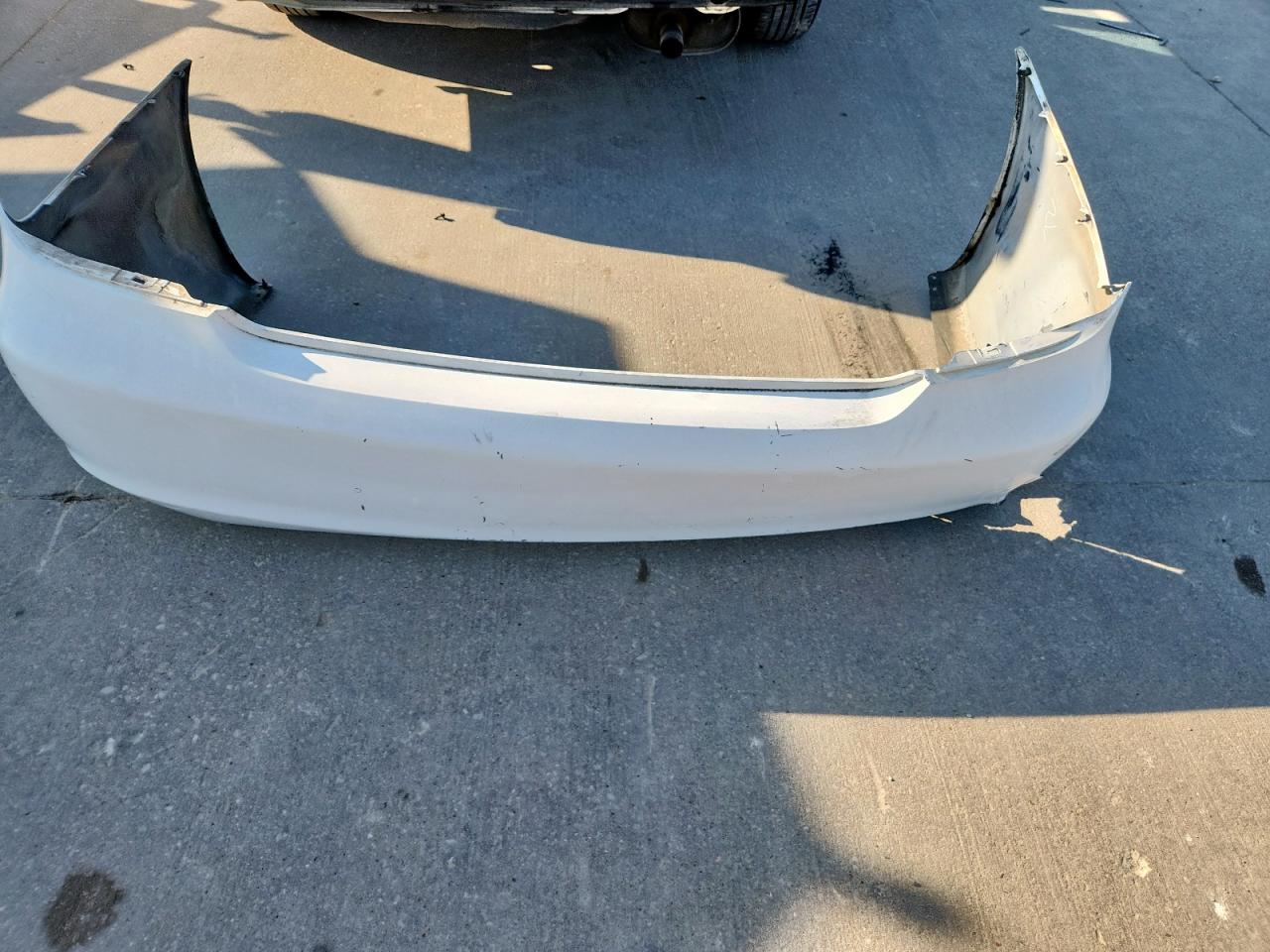 2003 Toyota Camry Le VIN: 4T1BE32K63U151394 Lot: 84757455