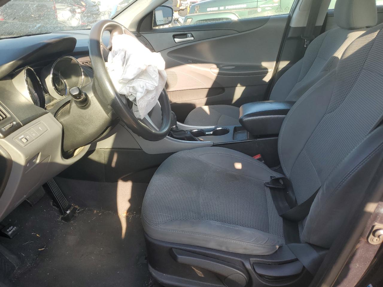 2014 Hyundai Sonata Gls VIN: 5NPEB4AC4EH848781 Lot: 82457855